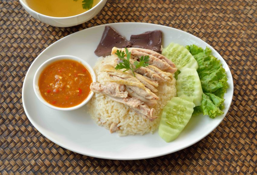 タイ料理　カオマンガイ