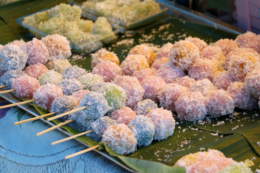 タイのお菓子：カノムトム（ขนมต้ม）