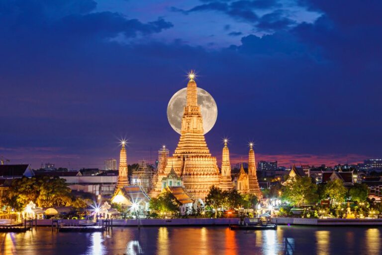 タイの寺院：ワットアルン（Wat Arun） - タイNavi
